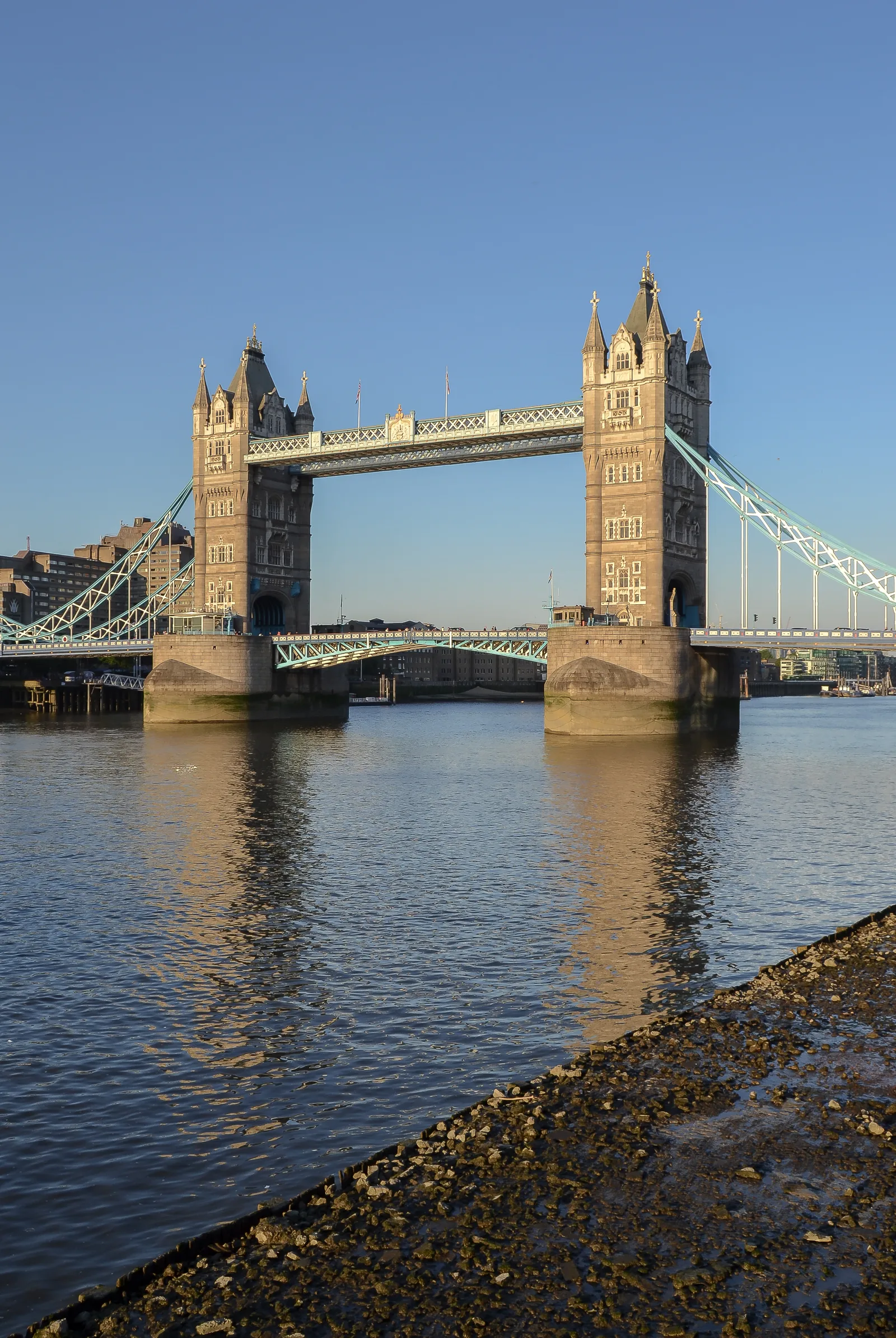 Tower Bridge - watch it open photo 3